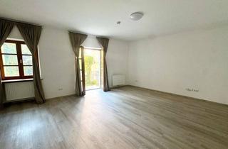 Wohnung mieten in 94032 Altstadt, Moderne 5-Zimmer-Wohnung in der Künstlergasse - auch WG geeignet!