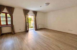Wohnung mieten in 94032 Altstadt, Moderne 5-Zimmer-Wohnung in der Künstlergasse - auch WG geeignet!