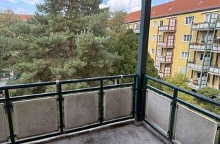 Wohnung mieten in Barnewitzer Weg 35, 13599 Spandau, Großzügige Wohnung mit großem Balkon und schönem Blick in den grünen Innenhof – in Berlin-Spandau