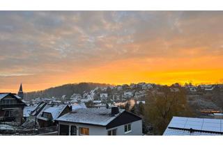 Wohnung mieten in Hubertusstraße 22, 51515 Kürten, Helle 3 Zi Whg, Südbalkon, frisch saniertes 2 P. Haus, Pv Anlage & Wärmepumpe