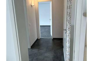 Wohnung mieten in Wiflingshauser Straße, 73732 Esslingen, Helle 2,5-Zimmer-Dachgeschosswohnung mit Balkon & neuer Küche in Esslingen