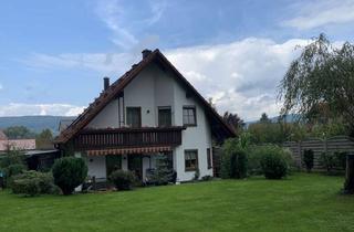 Haus kaufen in Altreuthstraße 12, 91362 Pretzfeld, Wohnen am Waldrand mit Blick auf Burg Feuerstein