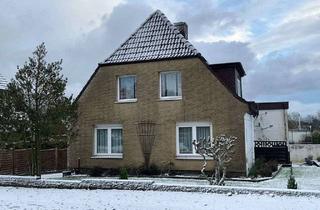 Haus kaufen in Angelner Strasse, 24966 Sörup, Zweifamilienhaus sucht neuen Eigentümer!