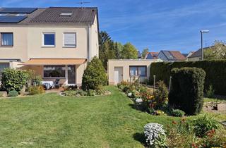 Haus kaufen in 90513 Zirndorf, Ruhig und zentral in der Kernstadt: Reiheneckhaus in Zirndorf