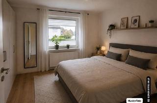 Haus kaufen in 51381 Leverkusen, Ein-/Zweifamilienhaus mit Garten - Ihre Chance ohne Maklerprovision!