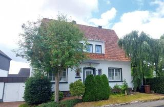 Haus kaufen in 59269 Beckum, Freistehendes Haus mit zwei Wohnungen!