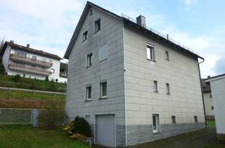 Haus kaufen in 96346 Wallenfels, **Zwei-Familienwohnhaus mit großem Grundstück, im schönen Wallenfels**