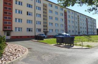 Wohnung kaufen in Beethovenstr., 08485 Lengenfeld, Kapitalanleger oder Eigennutzer... helle 3 Zimmer Wohnung mit Balkon und PKW - Stellplatz im 1. Obergeschoss