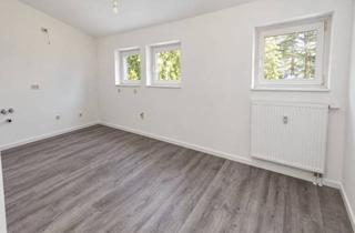 Wohnung mieten in Kranichweg 13, 06917 Jessen, 4-Zimmer-DG-Wohnung mit 2 BALKONEN, Badewanne, Laminat ab Dezember 2026