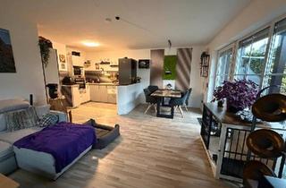 Wohnung kaufen in 51580 Reichshof, Reichshof - Renovierte EG Wohnung mit eigenem Eingang Anliegerstraße