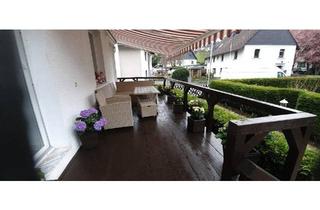 Haus kaufen in 57413 Finnentrop, Finnentrop - Zweifamilienhaus mit Einliegerwohnung & Traumgarten