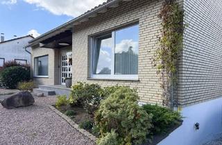 Einfamilienhaus kaufen in 52134 Herzogenrath, Herzogenrath / Merkstein - JÄSCHKE - Großes Einfamilienhaus mit Einliegerwohnung und viel Potenzial zur Erweiterung