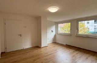 Wohnung kaufen in 66538 Neunkirchen, Neunkirchen - Sanierte, leerstehende 3 ZKB Eigentumswohnung in Innenstadtlage