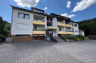 Wohnung kaufen in 63628 Bad Soden-Salmünster, Klein, praktisch, attraktiv: Einzimmerwohnung mit Balkon und Stellplatz!