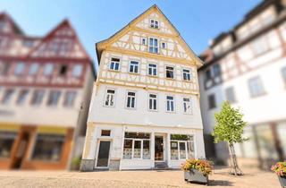 Wohnung kaufen in 71229 Leonberg, Leerstehende lichtdurchflutete Altbauwohnung mit 4 Zimmern in zentraler Altstadtlage!!!