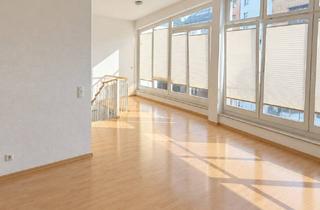 Wohnung kaufen in Neue Werder Straße 40 b, 18057 Kröpeliner Tor-Vorstadt, einzigartiges Stadthaus über 2 Etagen im Werderhof mit 2x Terrasse, 2 Bädern, HWR, Stellplatz