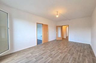 Wohnung mieten in Ringstraße 179, 04209 Grünau-Mitte, Wohnkomfort trifft Lieblingsplatz – 3 Zimmer mit Balkon in Leipzig!