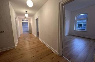 Wohnung mieten in Großflecken 43, 24534 Innenstadt, Hochwertig Sanierte 3-Zimmer-Wohnung mit historischem Charme