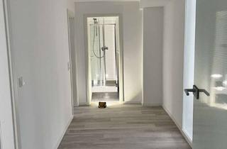 Wohnung mieten in Großflecken 11, 24534 Innenstadt, Hochwertig sanierte 3 Zimmer-Wohnung, Panoramablick über die Großfleckener Einkaufsstraße