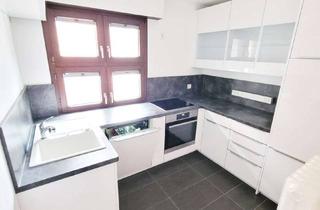 Wohnung mieten in 73728 Esslingen, 2,5-Zimmer-Wohnung mit Loggia, Tiefgarage und Keller zentral Esslinger Altstadt