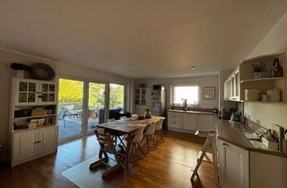 Wohnung mieten in Obere Lichtenplatzer Straße 246, 42287 Barmen, Moderne 4-Zimmer-Erdgeschosswohnung mit XXL-Terrasse und Parkett am Toelleturm