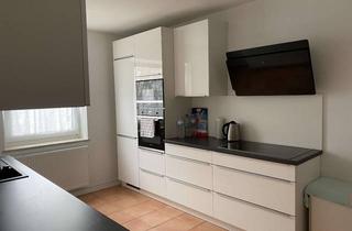 Wohnung mieten in Schönbergstraße 31, 65199 Dotzheim, Helle gut geschnittene 2-Zimmerwohnung mit Küche