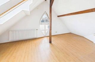 Einfamilienhaus kaufen in 65582 Diez, Altbaucharme trifft Platzvielfalt – großzügiges Einfamilienhaus mit Garten & Kamin in Diez