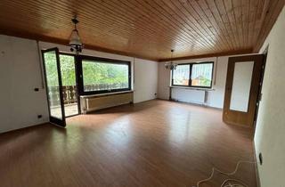 Haus kaufen in 96110 Scheßlitz, Außergewöhnliches Anwesen mit zwei Wohnhäusern, großer Scheune und großzügigem Grundstück