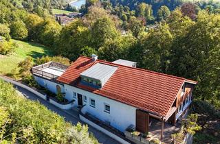 Einfamilienhaus kaufen in 84489 Burghausen, Wohnen mit Panorama - Einfamilienhaus mit Einliegerwohnung und unverbaubarer Lage