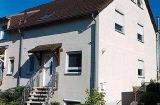 Haus kaufen in 75223 Niefern-Öschelbronn, Provisionsfrei: DHH mit Garten in Niefern-Öschelbronn