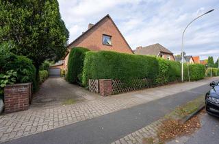 Einfamilienhaus kaufen in 25421 Pinneberg, Einfamilienhaus mit Vollkeller, Nebengebäude, Garage und Südterrasse in Pinneberg-Waldenau