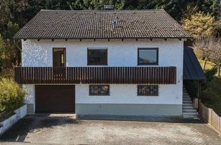 Einfamilienhaus kaufen in 84174 Eching, Freistehendes Einfamilienhaus mit Bungalowcharakter in Hanglage in Eching-Viecht