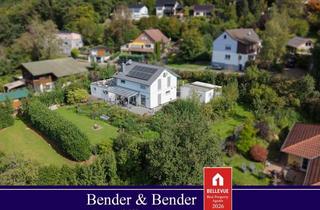 Einfamilienhaus kaufen in 51570 Windeck, Smart & energieeffizient: Gepflegtes Einfamilienhaus mit Garagen in idyllischer Lage von Windeck!