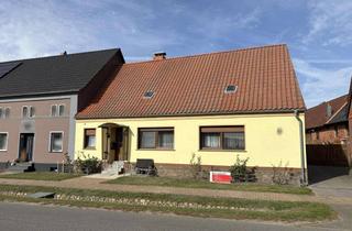 Haus kaufen in 16866 Gumtow, Mit zauberhaftem Grundstück!