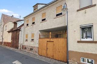 Einfamilienhaus kaufen in 97753 Karlstadt, Sanierungsbedürftiges Einfamilienhaus mit viel Potential in Karlstadt am Main