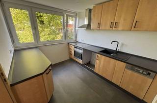 Wohnung mieten in Fuchsweg, 71229 Leonberg, Helle, frisch renovierte 2,5 Zimmer Wohnung