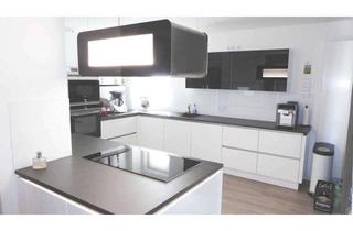 Wohnung mieten in Bückerheide 12, 45139 Frillendorf, Moderne Traumwohnung mit Luxus-Einbauküche, Wellness-Bad, Terrasse und eigenem Garten