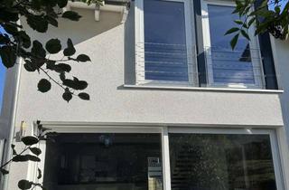 Haus mieten in Am Sulzbach 98a, 79423 Heitersheim, Modernes Architektenhaus mit Wärmepumpe und Doppelgarage in Heitersheim