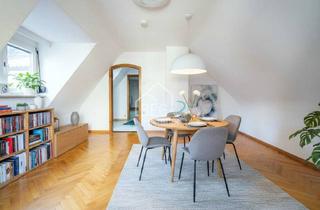 Wohnung kaufen in 73728 Esslingen, Altbau-Charme trifft Wohnpotenzial – 4-Zimmer-Dachgeschosswohnung im Herzen von Esslingen