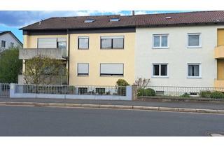 Mehrfamilienhaus kaufen in 92637 Weiden, Sehr gepflegtes Haus mit 3 Wohnungen in schöner Lage im Ortsteil Weiden - Rehbühl