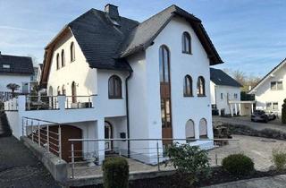 Einfamilienhaus kaufen in 59872 Meschede, Meschede - Hochwertiges Einfamilienhaus mit Einliegerwohnung