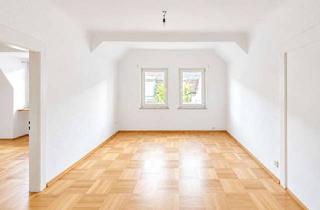 Wohnung kaufen in Schreyerstraße 16, 90443 Gostenhof, ** PROVISIONSFREI! ** 3 Zimmer Altbaucharme + 100m² Rohdachboden als Ausbaureserve in Gostenhof! **