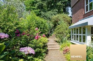 Wohnung kaufen in 40668 Meerbusch, Wohnen im Gartenparadies am Latumer See - Eigentumswohnung mit Garten in Meerbusch Lank-Latum