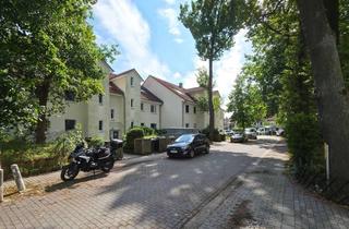 Wohnung kaufen in 15537 Erkner, Sonnenhelle Balkonwohnung in grüner Ruhiglage, 1. OG. 3-Zimmer, Süd-West-Balkon u. großem Wannenbad