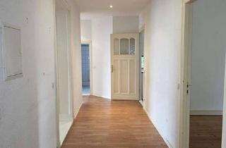 Wohnung mieten in Treskowallee 97, 10318 Karlshorst, Stilvolle 4-Zimmer-Altbauwohnung | 130 m² | 2 Balkone | Erker | Top-Lage am S-Bahnhof Karlshorst