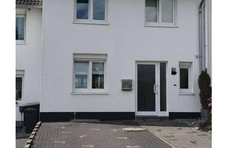Haus kaufen in 42499 Hückeswagen, Reihenmittelhaus in Hückeswagen mit Garage und Stellplätzen
