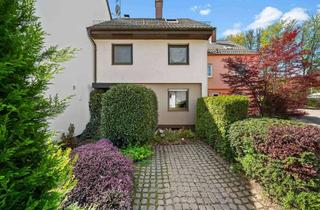 Haus kaufen in 76275 Ettlingen, Viel Platz für Ihre Liebsten: Familienglück mit Garten im Grünen