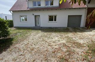Haus mieten in Zahlinger Straße, 86453 Dasing, schönes großes Haus mit 6 Zimmer, zwei neuen Bädern, Garten und Garage …