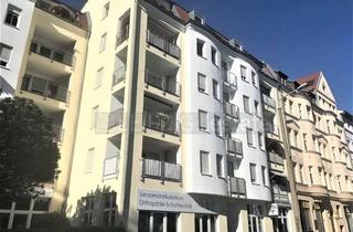 Wohnung kaufen in Stötteritzer Straße 81, 04317 Reudnitz-Thonberg, 2-Raum Wg. im Neubau der 90iger, franz. Blk., offene Küche, TGSPL, JNKM 4.500,- Euro mit Potential.