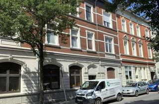 Wohnung mieten in Breite Straße 81, 58452 Witten, Charme & Platz: Geräumige 2,5-Zimmer-Altbauwohnung in zentraler Lage von Witten